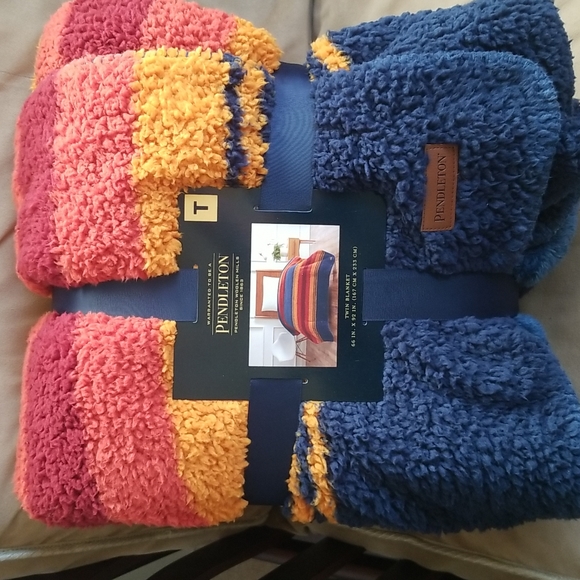 Pendleton Other - Pendelton blanket